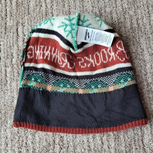 Brooks Run Merry Snowmen Knit Pom Pom Beanie Toque Hat Adult Unisex - Picture 6 of 14